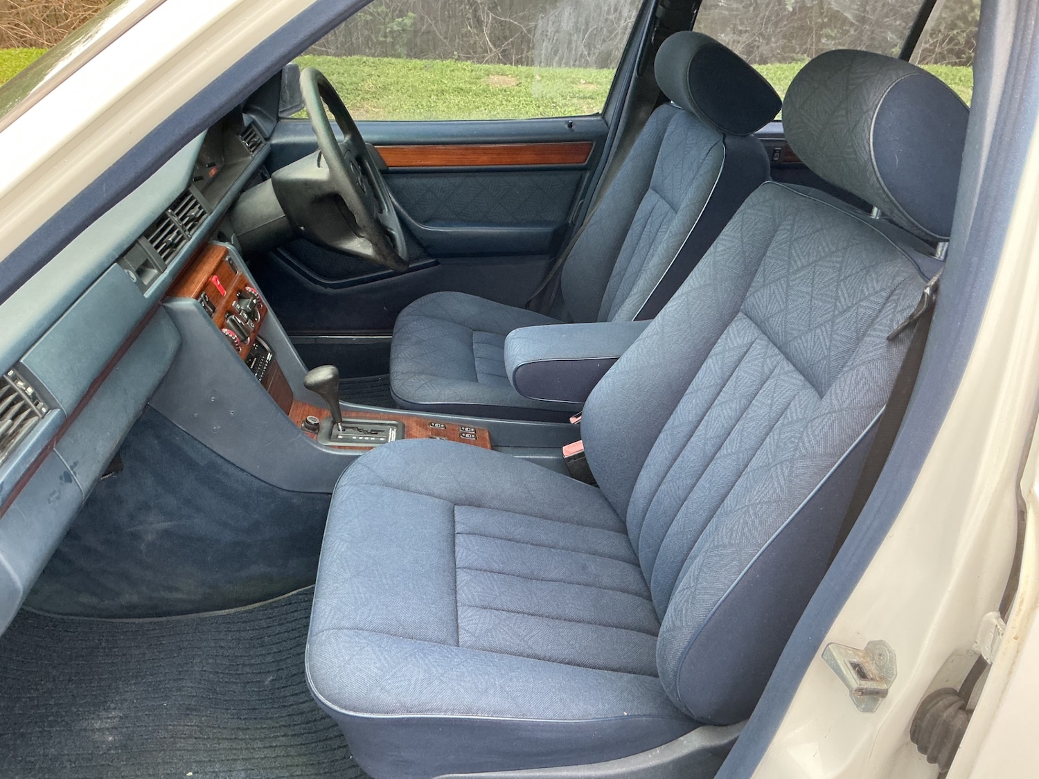 Used Mercedes-Benz E Class 1994 for sale - 78118497: Photo 19