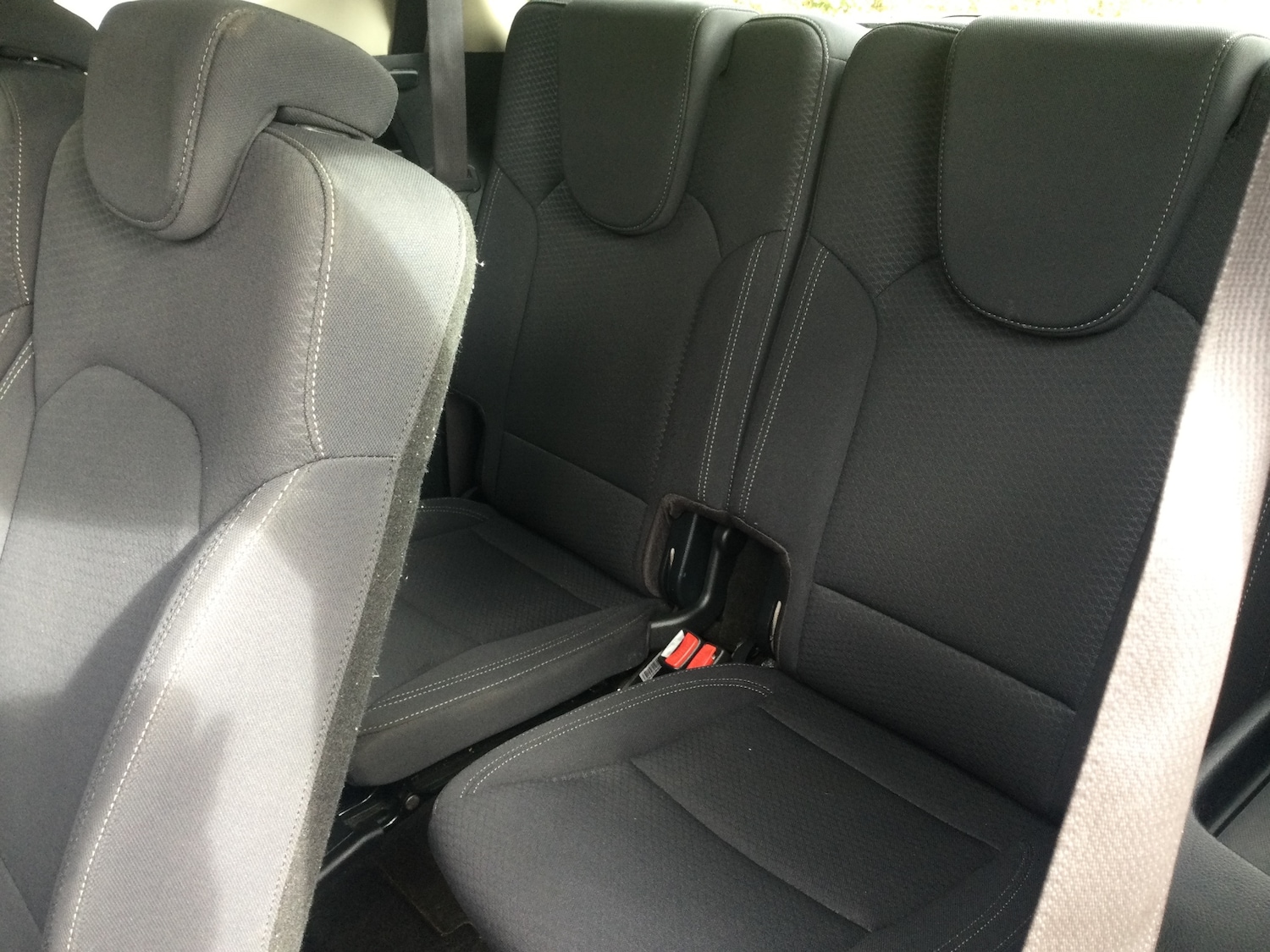 Used Kia Carens 2018 for sale - 76030885: Photo 12