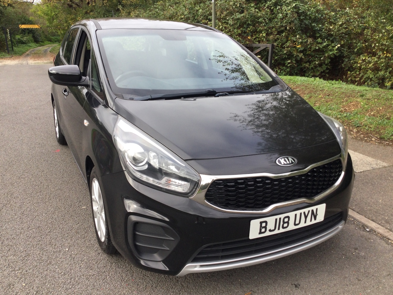 Used Kia Carens 2018 for sale - 76030885: Photo 8