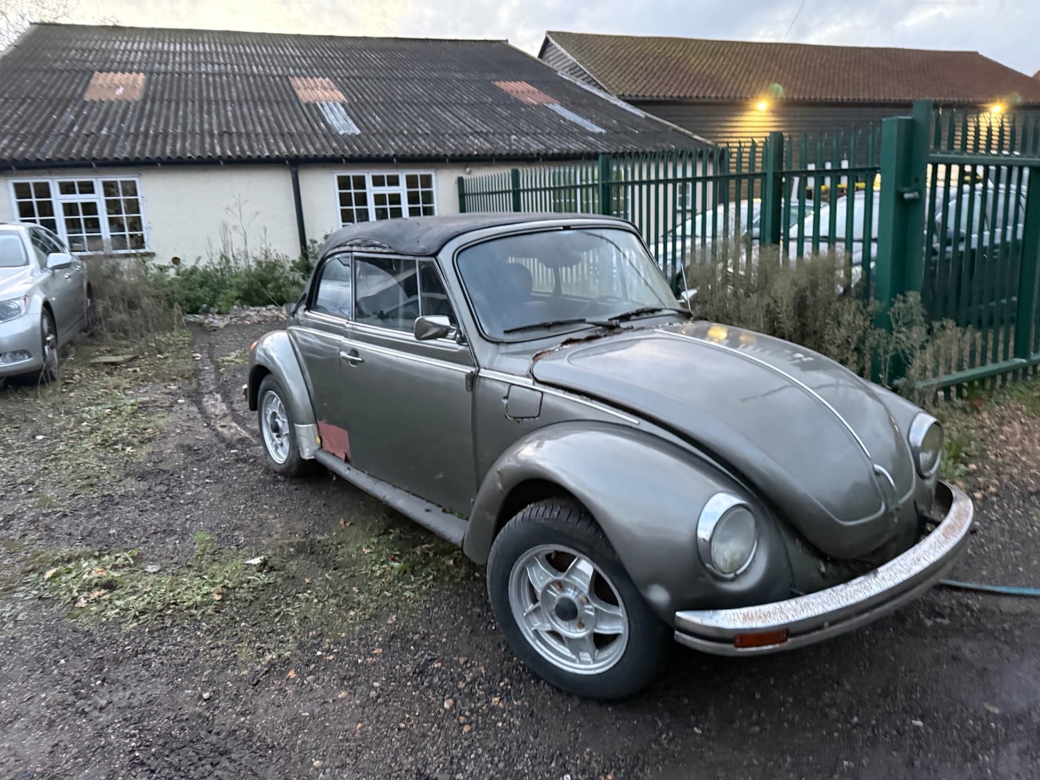 Used Volkswagen Beetle 1977 for sale - 76566440: Photo 1
