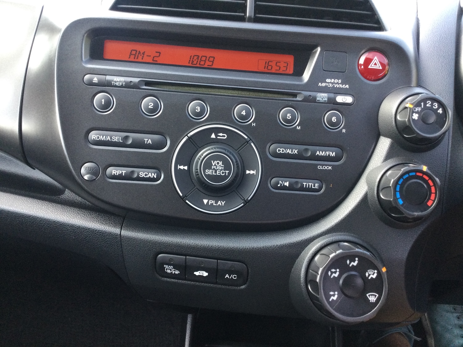 Used Honda Jazz 2011 for sale - 75178509: Photo 19