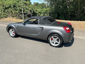 Used Toyota MR2 2004 for sale - 76265821: Photo