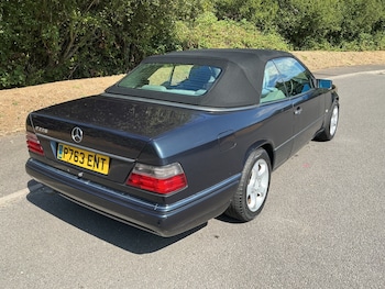Used Mercedes-Benz E Class 1997 for sale - 79570344: Photo