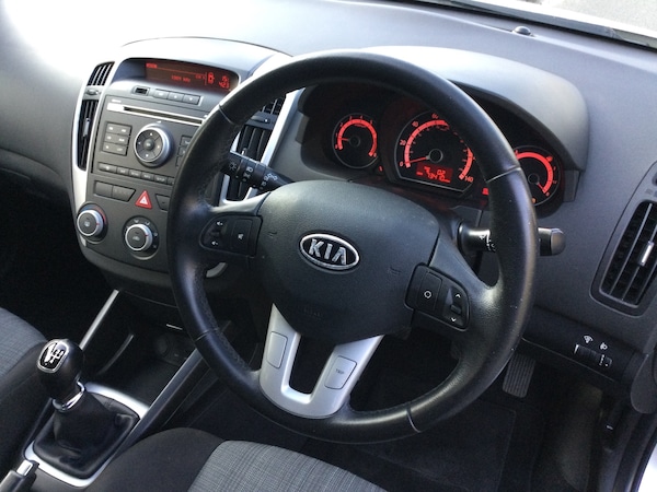 Used Kia Ceed 2009 for sale - 76245019: Photo 2