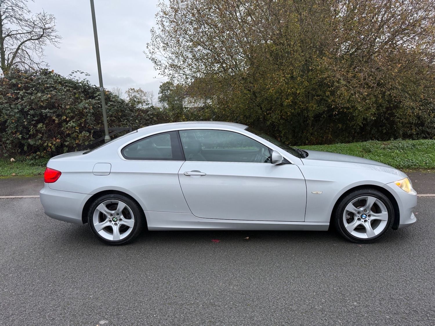Used BMW 3 Series 2010 for sale - 76479534: Photo 2