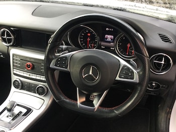 Used Mercedes-Benz SLC 2017 for sale - 76978950: Photo
