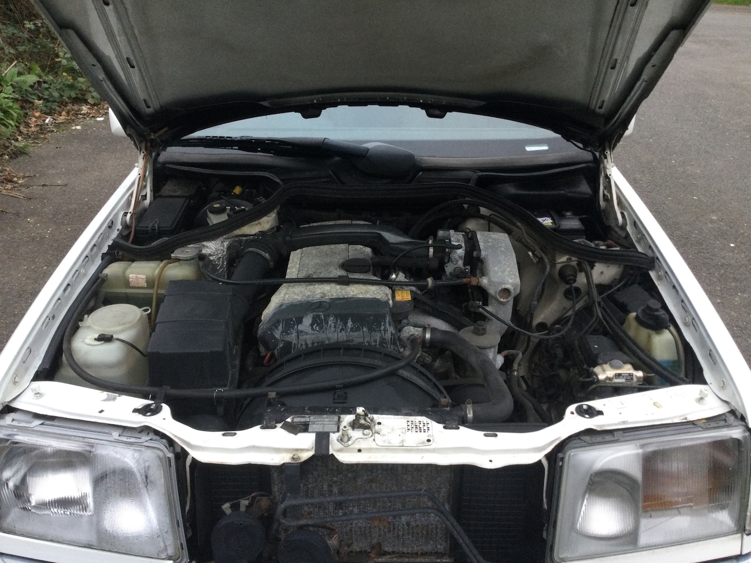 Used Mercedes-Benz E Class 1994 for sale - 76960345: Photo 7