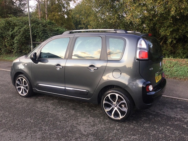 Used Citroen C3 Picasso 2015 for sale - 71823641: Photo 2