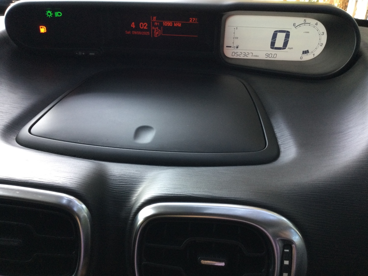 Used Citroen C3 Picasso 2015 for sale - 75545107: Photo 2
