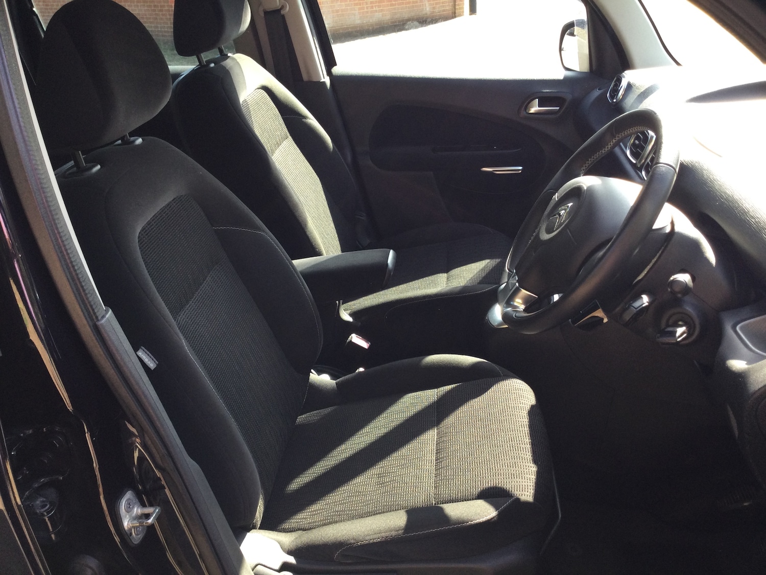 Used Citroen C3 Picasso 2015 for sale - 75545107: Photo 6