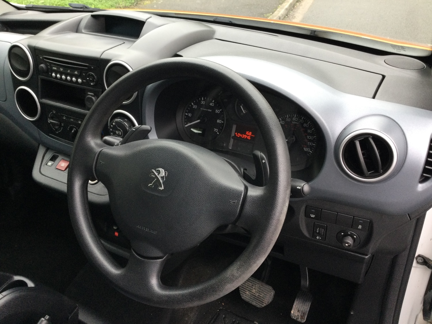 Used Peugeot Partner Tepee 2014 for sale - 76719118: Photo 2