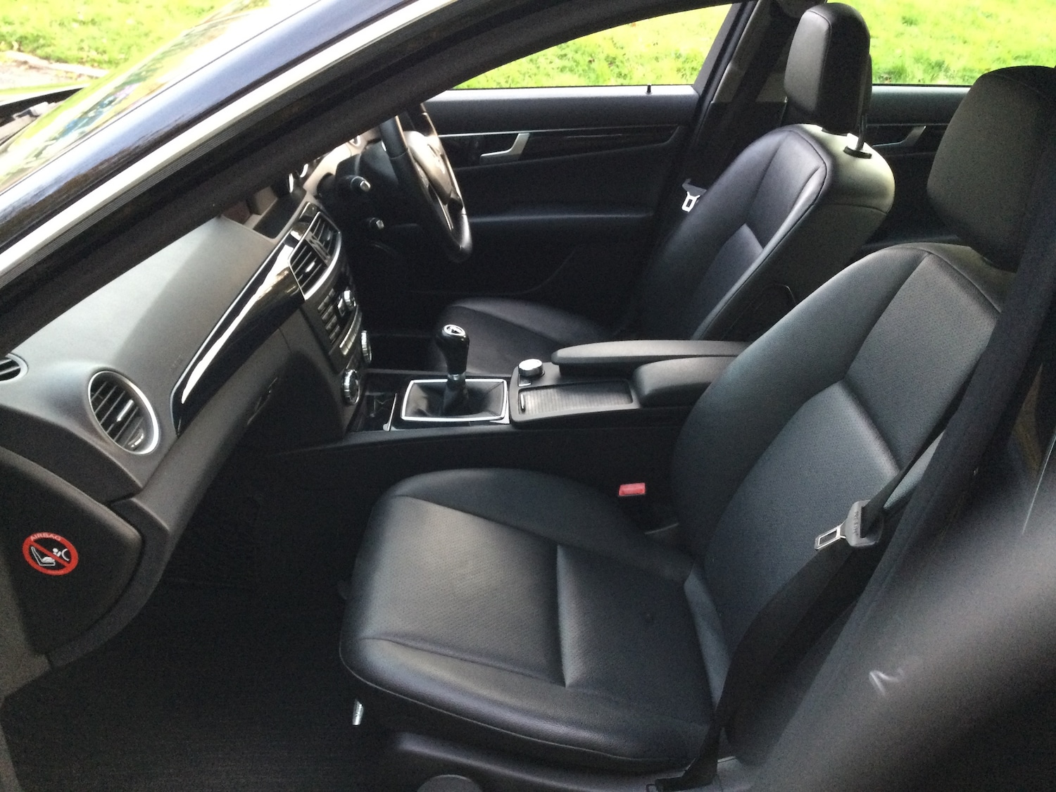 Used Mercedes-Benz C Class 2013 for sale - 76477573: Photo 2