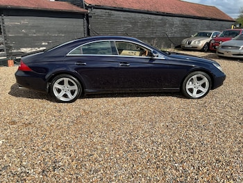 Used Mercedes-Benz CLS 2005 for sale - 78224782: Photo