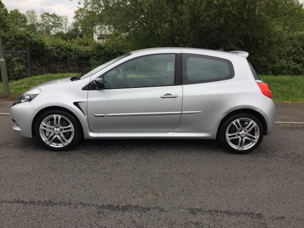 Used Renault Clio 2010 for sale - 74958575: Photo 3