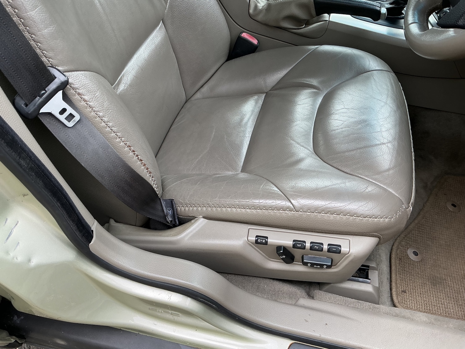 Used Volvo XC70 2006 for sale - 78179727: Photo 14