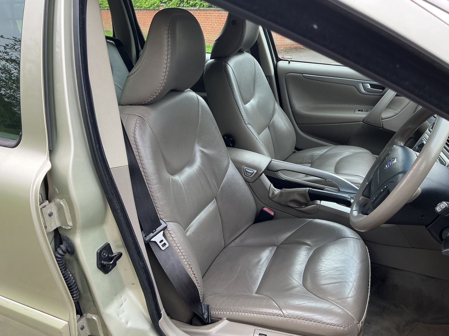 Used Volvo XC70 2006 for sale - 78179727: Photo 5