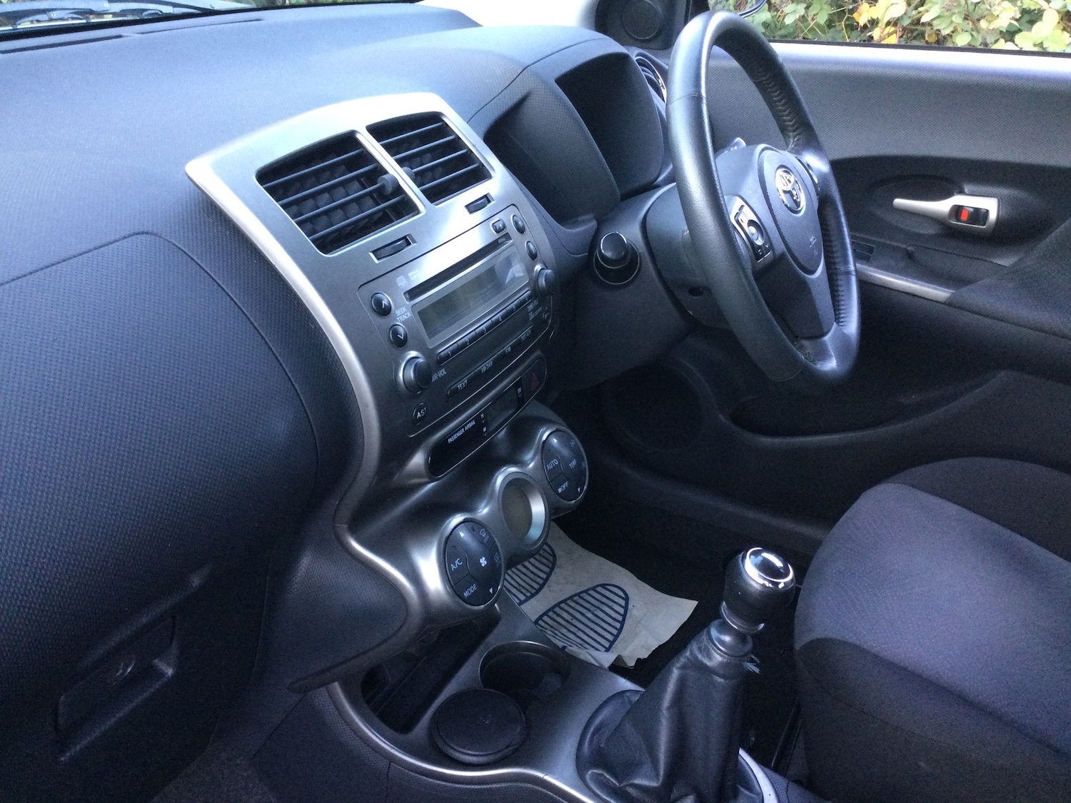 Used Toyota Urbancruiser 2012 for sale - 76374130: Photo 17