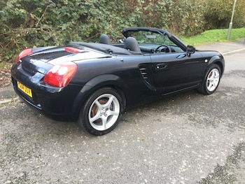 Used Toyota MR2 2004 for sale - 76265818: Photo