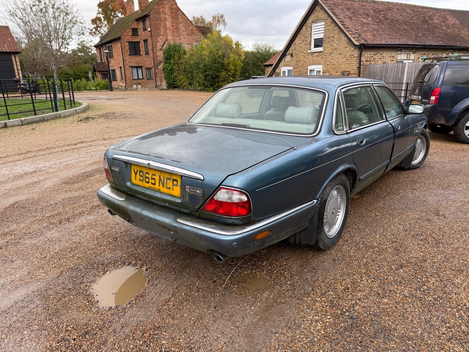 Used Jaguar XJ 2001 for sale - 76450463: Photo 6