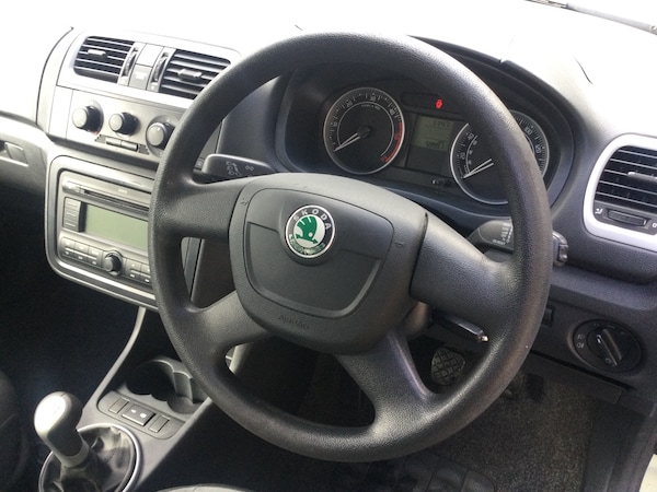 Used Skoda Fabia 2010 for sale - 75596317: Photo 6