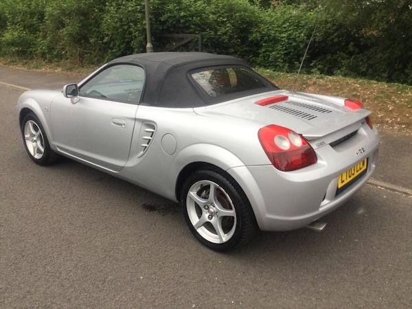 Used Toyota MR2 2003 for sale - 74564226: Photo 4