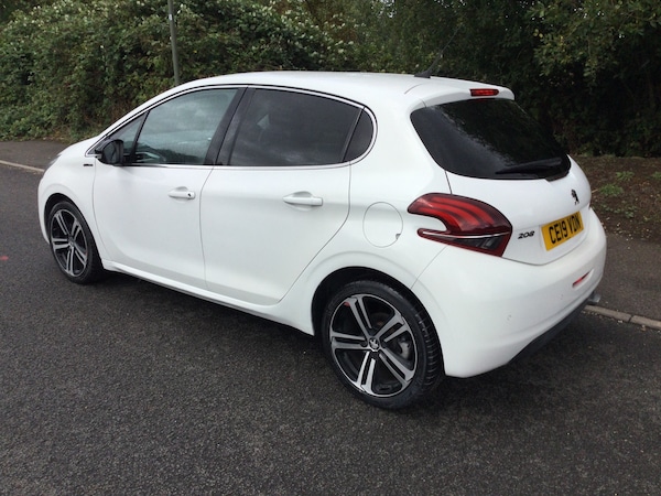 Used Peugeot 208 2019 for sale - 75735542: Photo 19