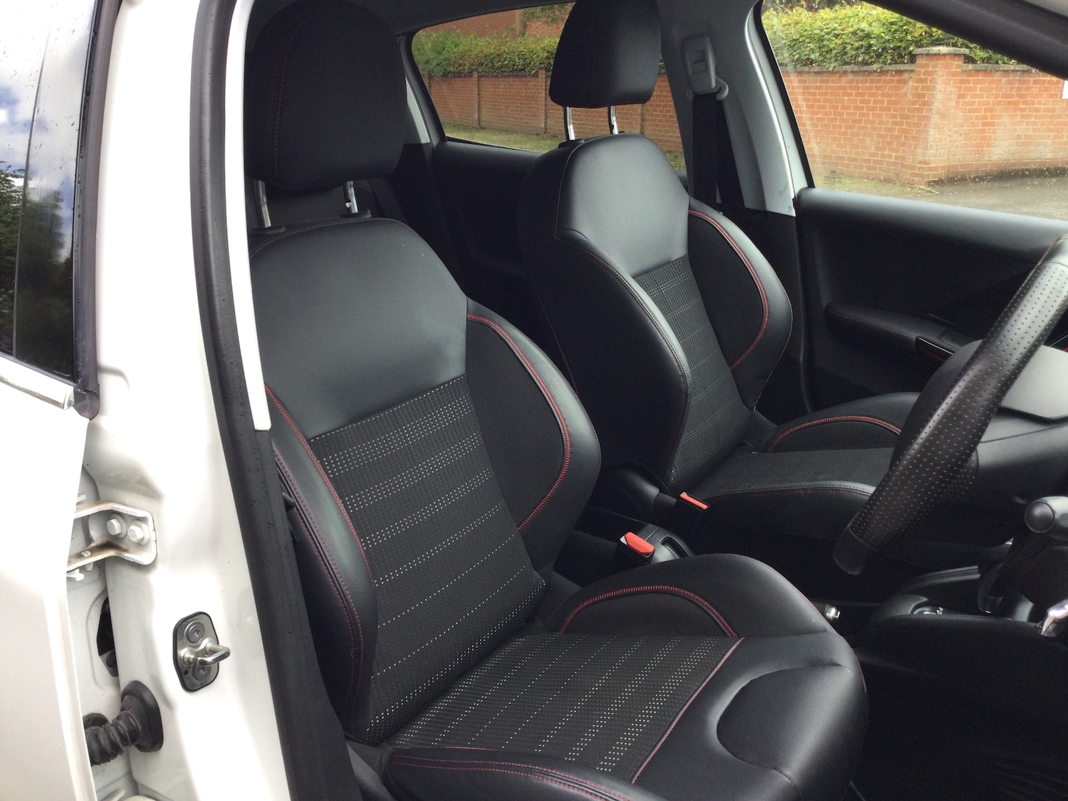 Used Peugeot 208 2019 for sale - 75735542: Photo 4