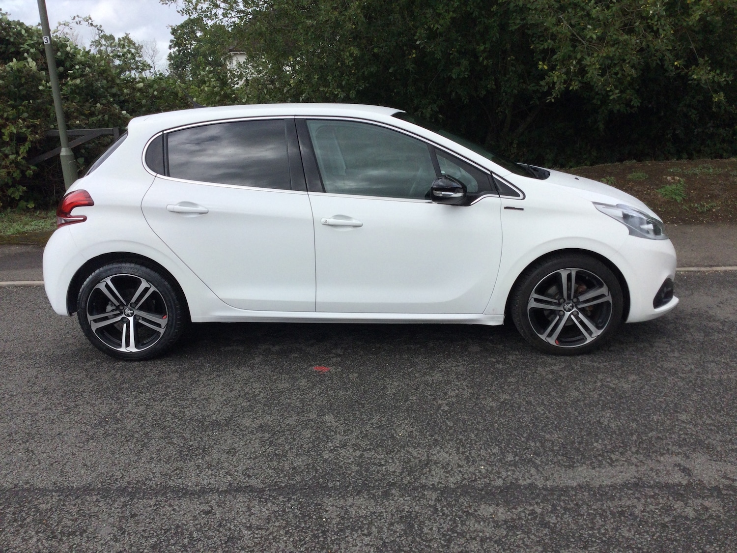 Used Peugeot 208 2019 for sale - 75735542: Photo 8