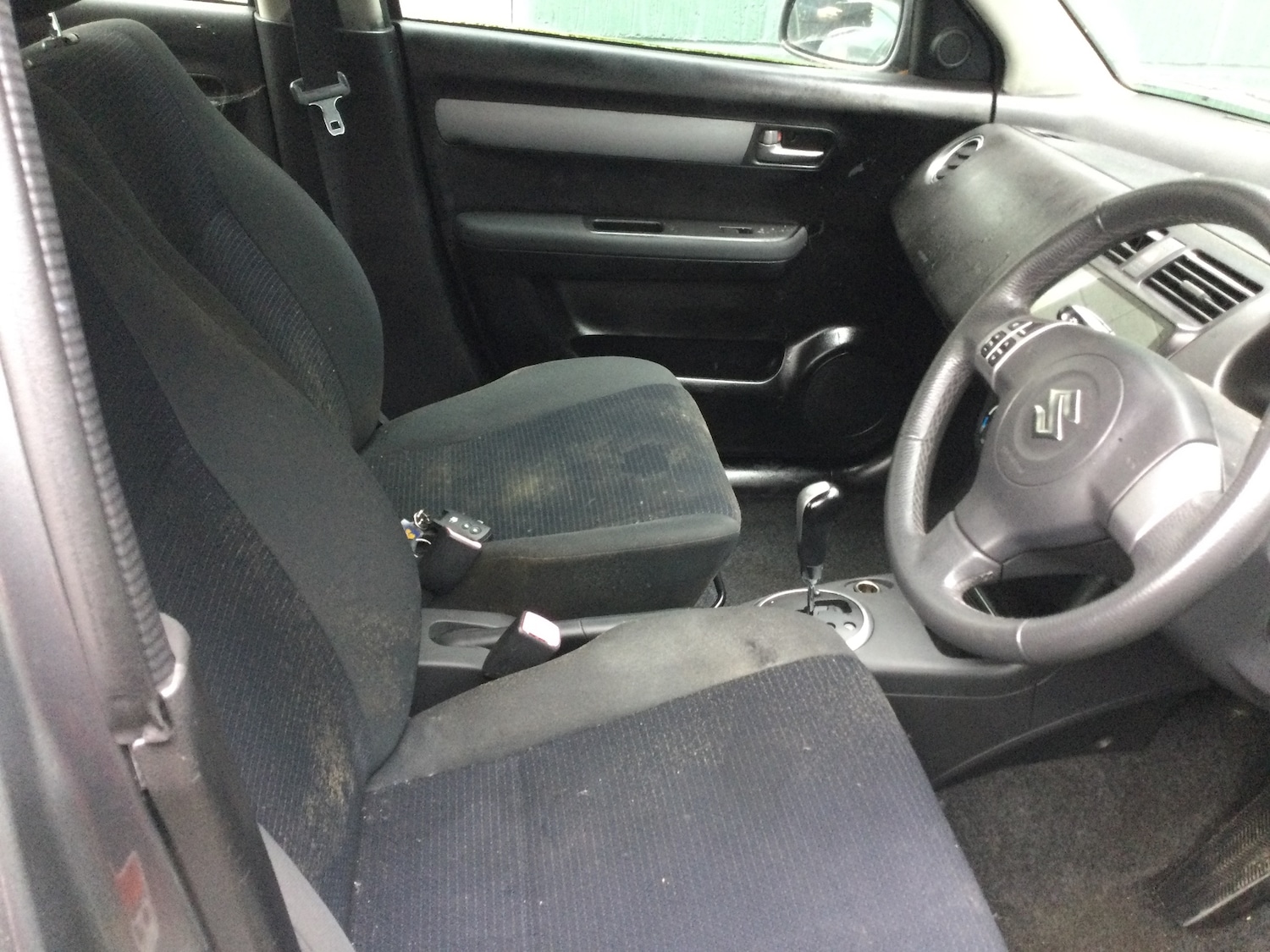 Used Suzuki Swift 2009 for sale - 76451774: Photo 5