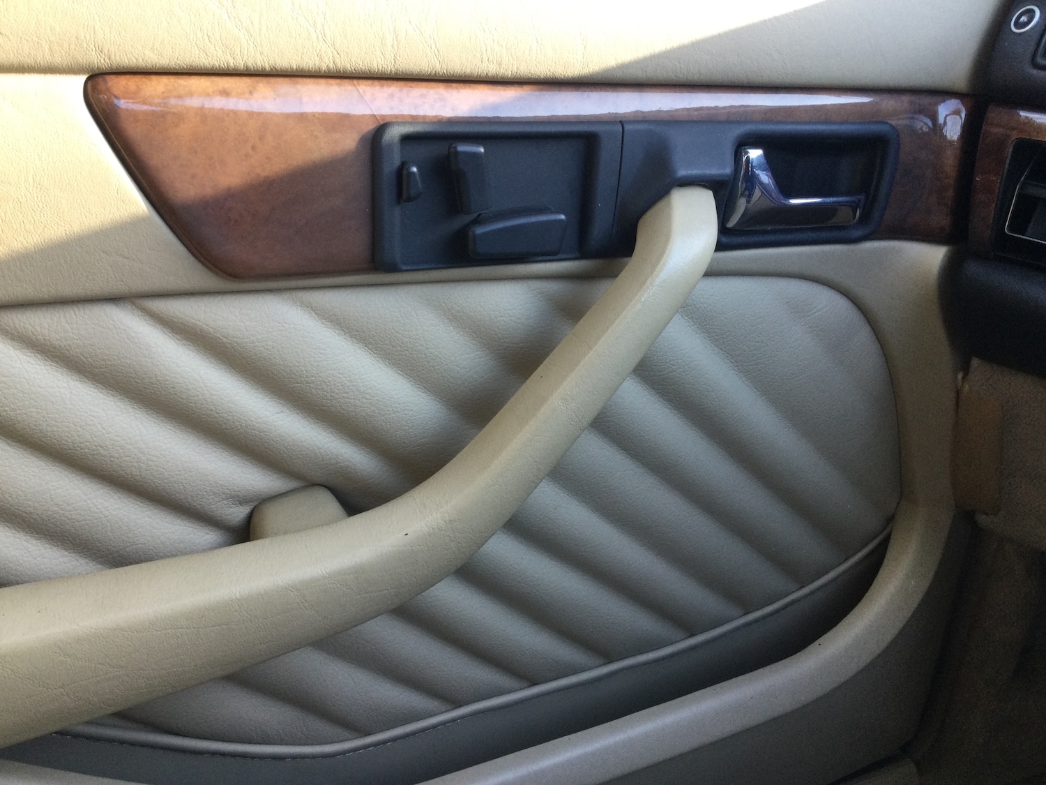 Used Mercedes-Benz S Class 1989 for sale - 76960268: Photo 16