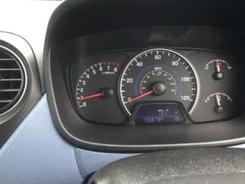 Used Hyundai i10 2016 for sale - 75282903: Photo