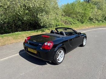 Used Toyota MR2 2004 for sale - 78408482: Photo