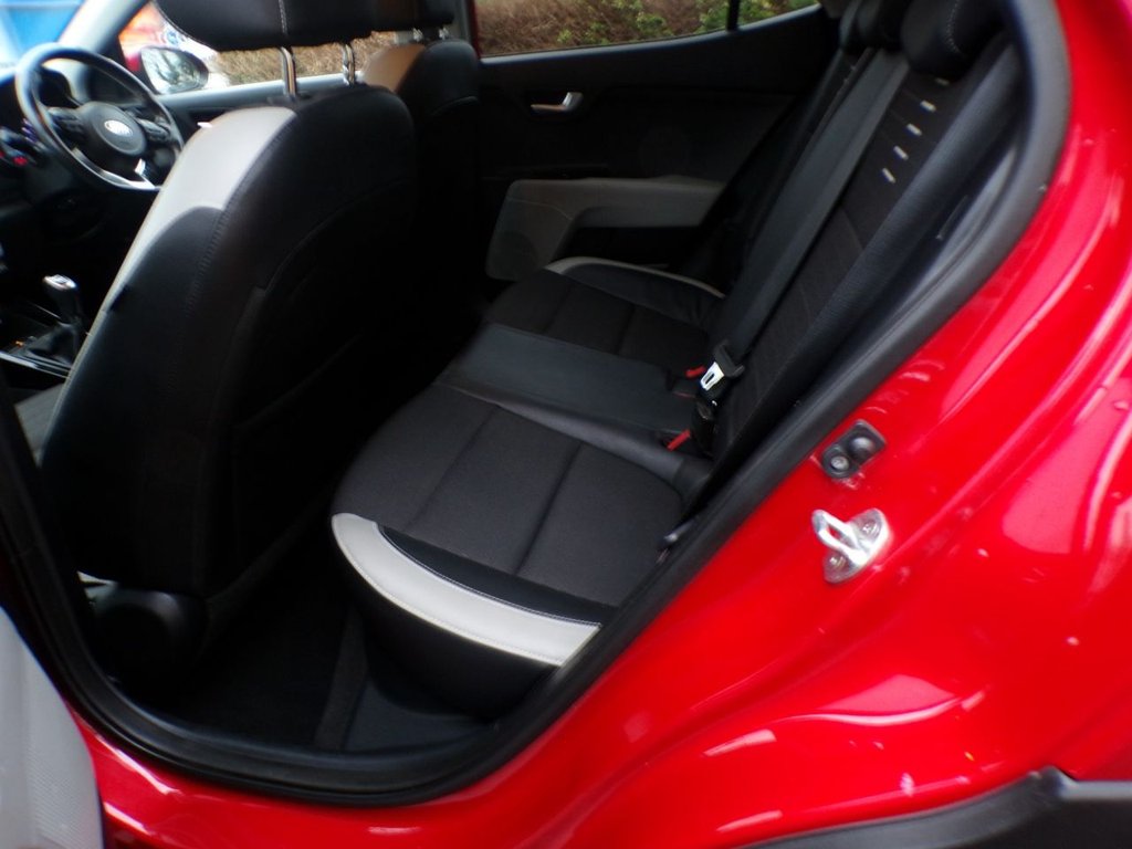 Used Kia Stonic 2018 for sale - 77139903: Photo 12