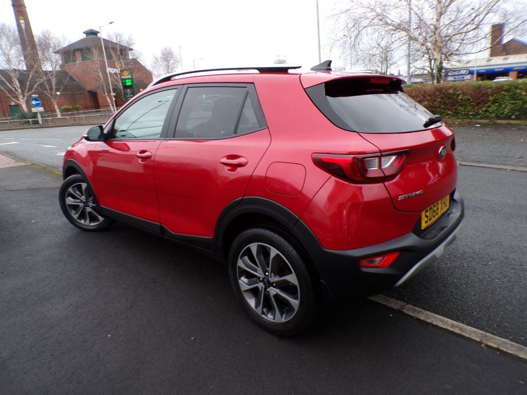 Used Kia Stonic 2018 for sale - 77139903: Photo 2