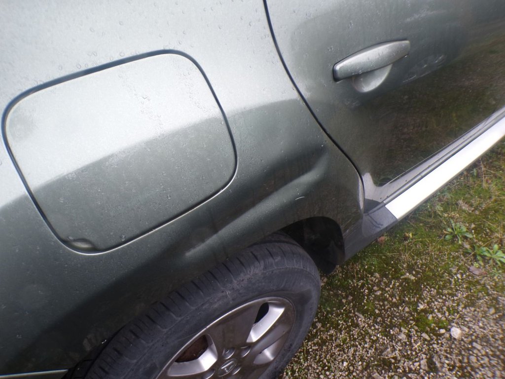 Used Dacia Duster 2015 for sale - 76855160: Photo 11