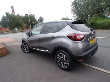 Used Renault Captur 2018 for sale - 77110600: Photo
