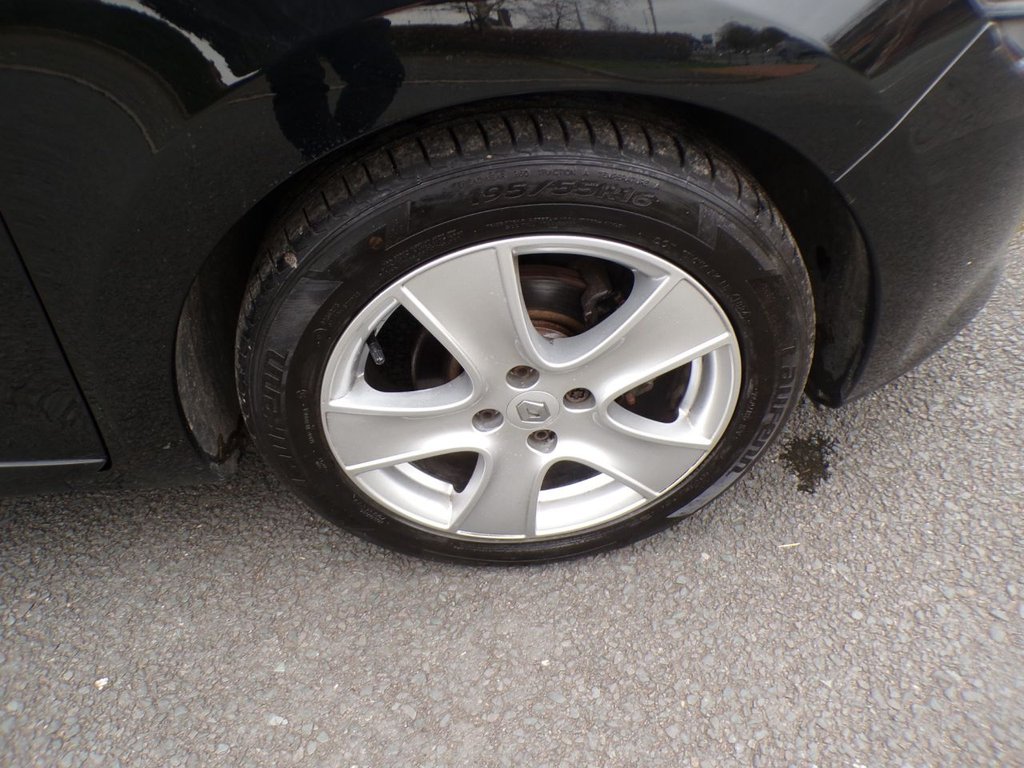 Used Renault Clio 2014 for sale - 77792522: Photo 19