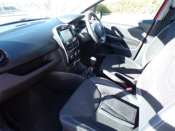 Used Renault Clio 2017 for sale - 74277422: Photo 11