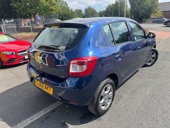 Used Dacia Sandero 2016 for sale - 79305597: Photo