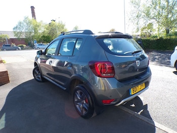 Used Dacia Sandero Stepway 2017 for sale - 78449890: Photo