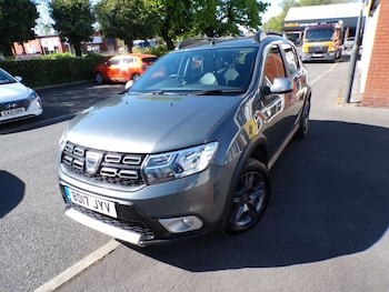 Used Dacia Sandero Stepway 2017 for sale - 78449890: Photo