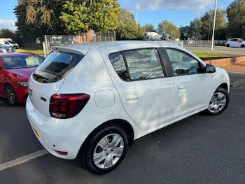 Used Dacia Sandero 2018 for sale - 79795827: Photo