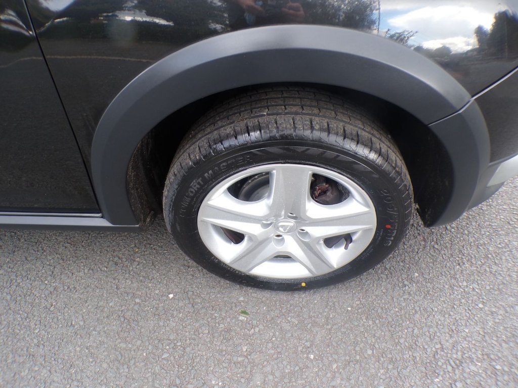 Used Dacia Sandero Stepway 2013 for sale - 75923297: Photo 19