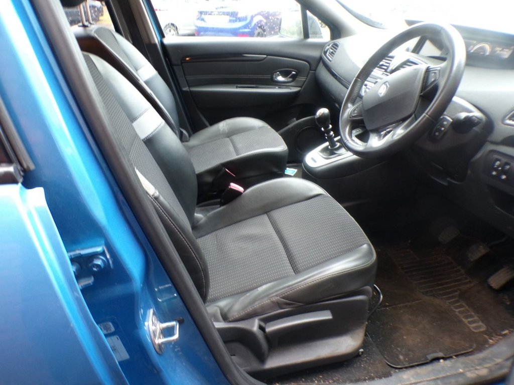 Used Renault Grand Scenic 2013 for sale - 78220783: Photo 17