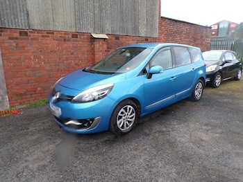 Used Renault Grand Scenic 2013 for sale - 78220783: Photo