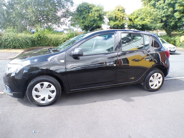Used Dacia Sandero 2017 for sale - 75727378: Photo 8