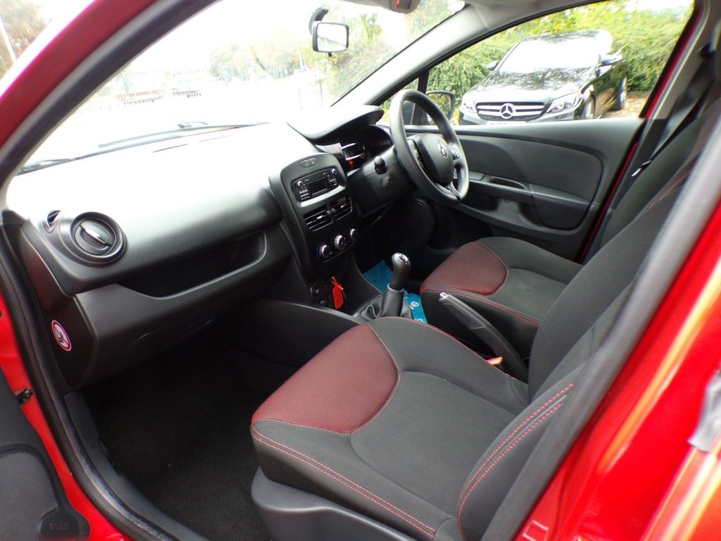 Used Renault Clio 2014 for sale - 76235909: Photo 11