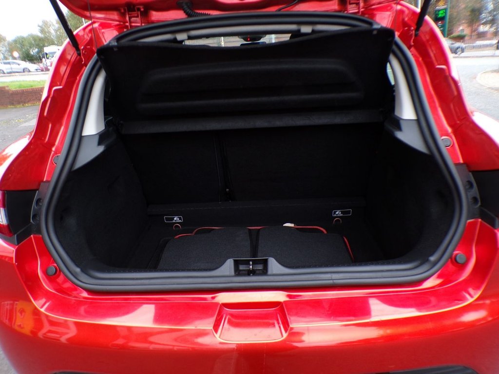 Used Renault Clio 2014 for sale - 76235909: Photo 13