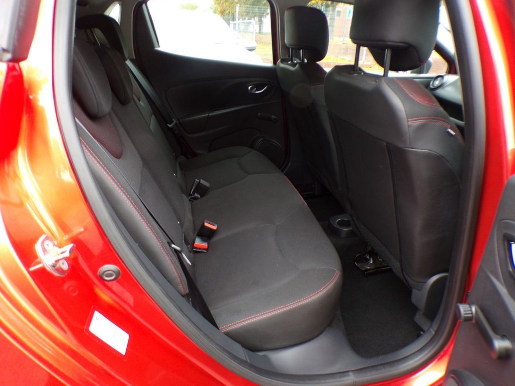 Used Renault Clio 2014 for sale - 76235909: Photo 14