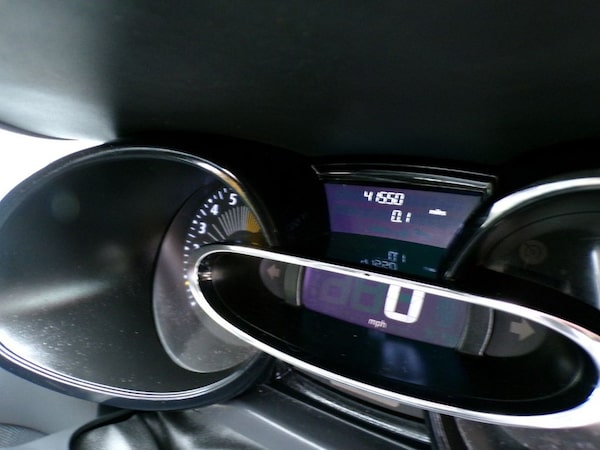 Used Renault Clio 2014 for sale - 76235909: Photo 17